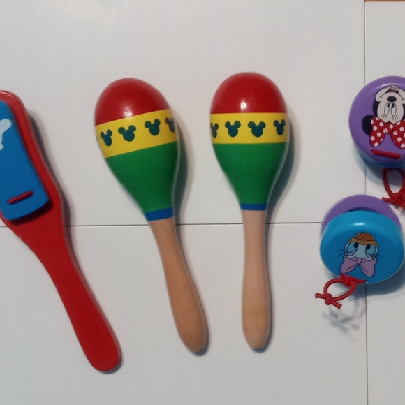 Disney Mickey Mouse Wooden Band Instruments Maracas Castanets Clacker Minnie - Picture 4 of 8